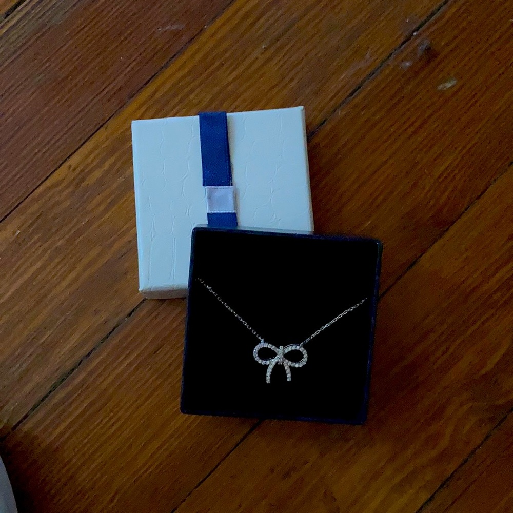 Neckles